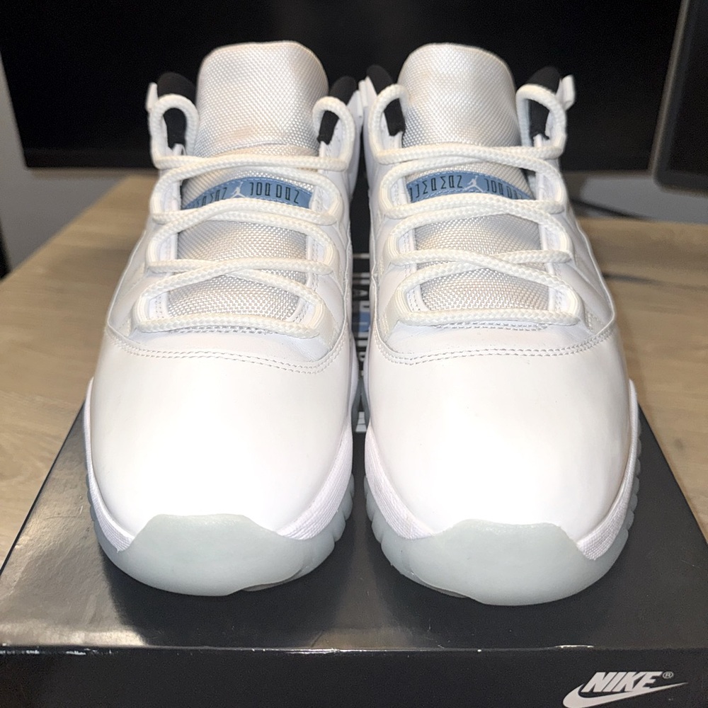 Air Jordan 11 Low Colombia